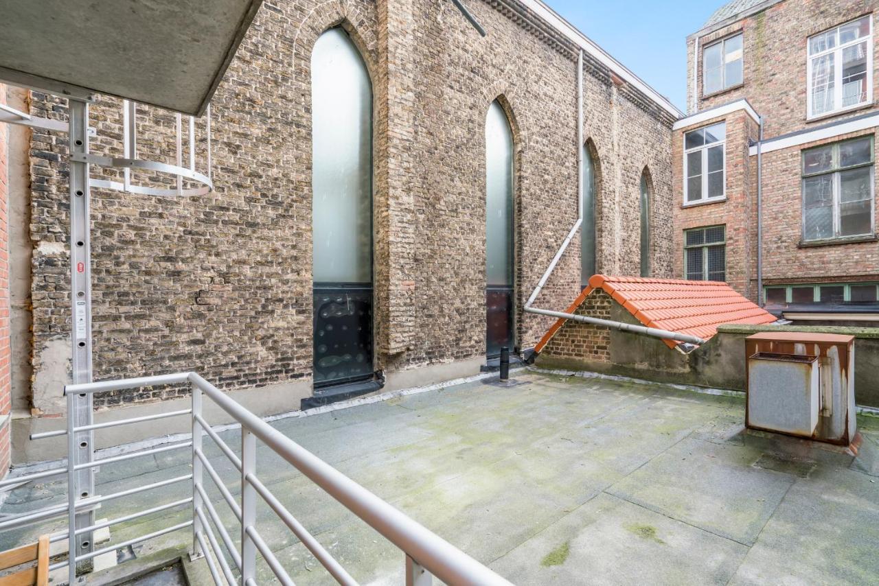 Ruim En Warm Appartement In De Winkelstraat Van Oostende Buitenkant foto